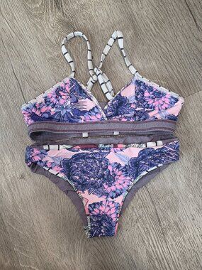Maaji Gorgona spell reversible swim suit bikini size 8 kids girls very cute